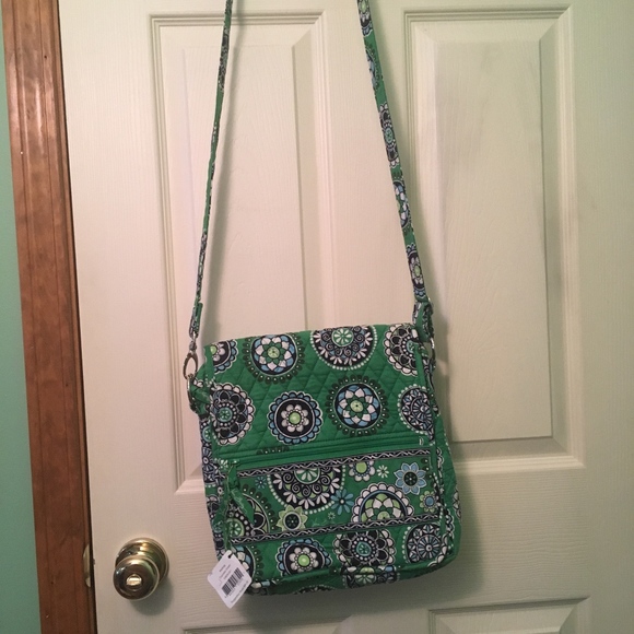 Vera Bradley Handbags - New Vera Bradley Mailbag